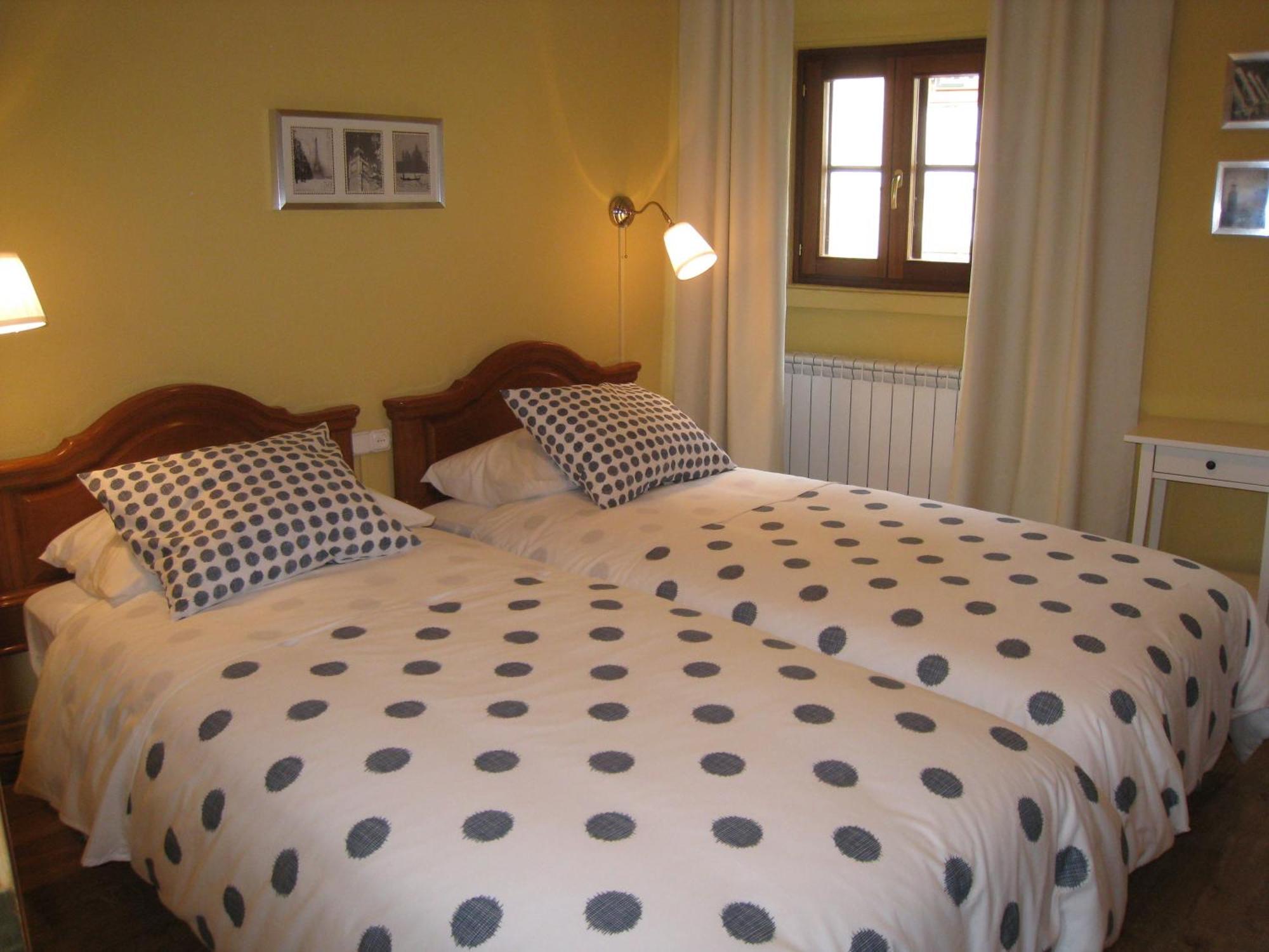 Casa Cotiellu Guest House Llanes Exterior foto